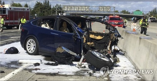 테슬라 사망사고 원인 '오리무중'…발화원인·도로결함 쟁점