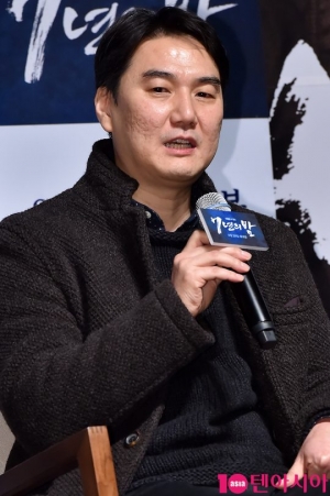 '7년의 밤' 감독 “뛰어난 원작소설, 영화로 잘 푸는 게 가장 큰 숙제”