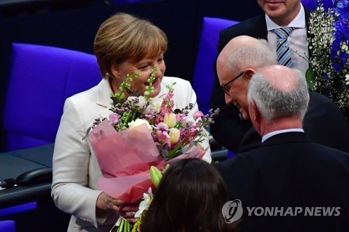 메르켈, 독일 총리로 재선출… 4번째 임기 시작
