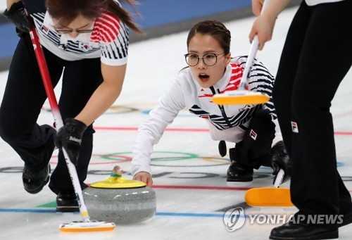 '1엔드 5득점' 여자컬링, 세계선수권서 중국 12-3 완파