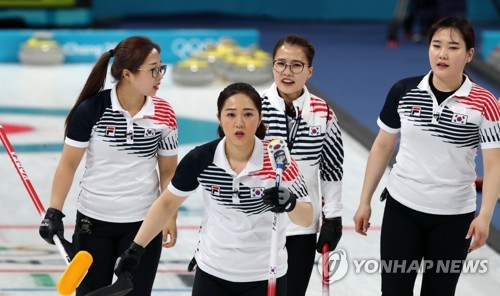 여자컬링, 세계선수권서도 한일전 승리… PO 진출 확정