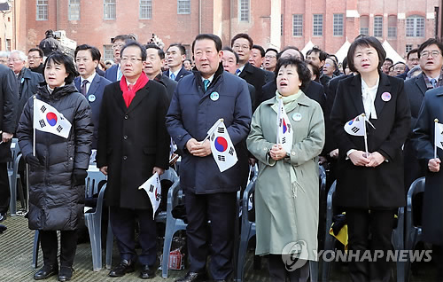 민주 "3·1절 촛불 정신으로 계승"…한국당 "文정권이 국정파탄"