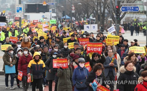  "한국 GM 군산공장 정상가동하라"… 전북도민 4천여명 상경집회