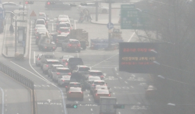 "미세먼지 앱 요리조리 뜯어보니…즉각 변하는 실시간 상황"