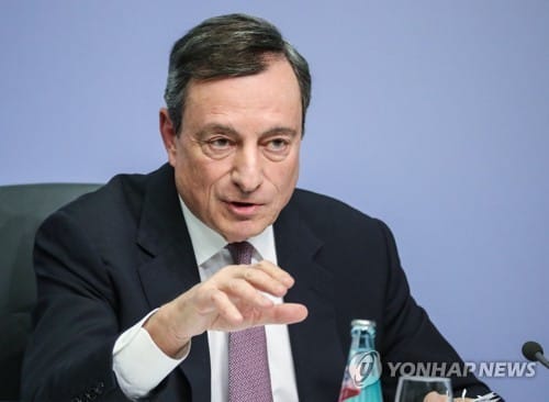 ECB 드라기 "일방적 무역정책 결정은 위험"… '관세폭탄' 비판