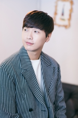 지현우 "후배들 대하기 어려워…꼰대로 보면 어쩌나 걱정"