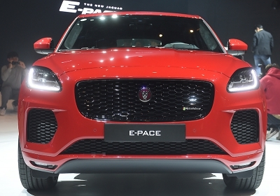  스포츠카의 디자인과 성능 갖춘 재규어 'E-PACE'