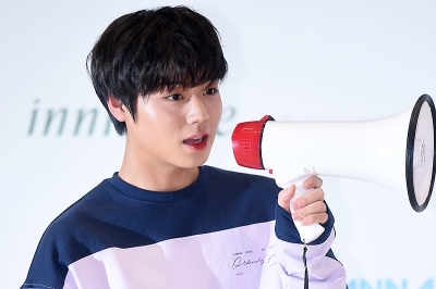  워너원 박지훈, '누나들 마음 흔드는 멋진 모습'