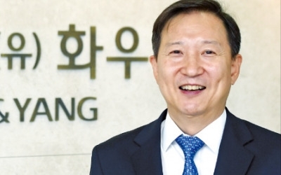 [Law&Biz] "수임한 사건, 팀 단위로 대응… 업무조직도 10개 전문 그룹으로 재편"