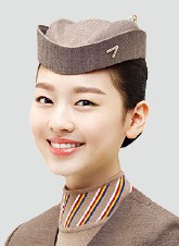 '보니하니' 배우 이수민, 아시아나항공 최연소 모델