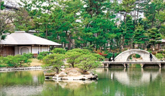 히로시마 시내에 있는 호수공원 ‘슈케이엔' 