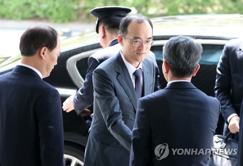 문무일 총장 "사법제도 개혁 국민 위하는 마음으로 접근"