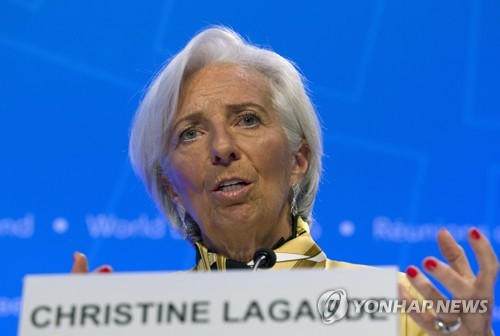 라가르드 IMF 총재 "무역분쟁, 글로벌 경제에 위협"