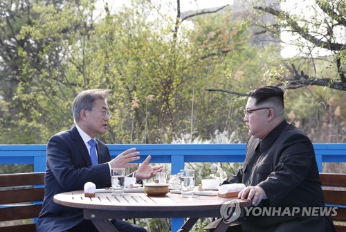5월 군사·적십자·고위급회담 줄줄이… '판문점선언' 후속 조치