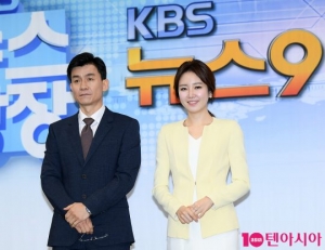 &#39;뉴스9&#39; 新앵커 김철민 &#34;KBS 뉴스 환골탈태, 시청자만 바라보겠다&#34;