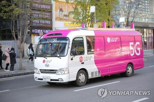 '5G 전쟁터'서 LG유플러스의 독자행보…"실리 챙긴다"