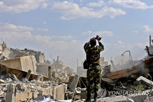 시리아, 미·영·프 공습 규탄… "미사일 대부분 요격" 주장