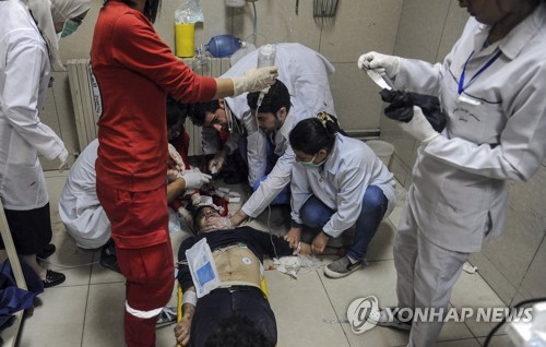 "최후 심판일 같은 아수라장" 시리아 독가스 현장의 목소리