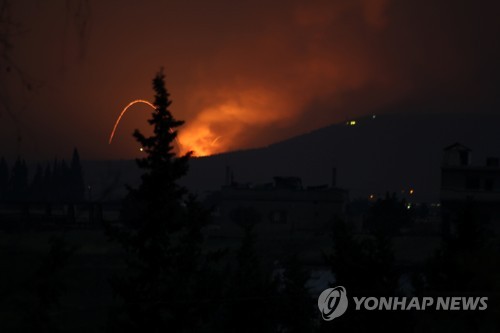 "시리아 기지에 이스라엘 미사일 추정 공격…이란인 다수 사망"(종합2보)