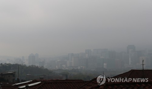 [날씨] 내일 오전 곳곳 황사비…강풍에 천둥·번개도