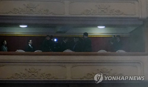 도종환 장관 "김정은 위원장, 남측 노래에 많은 관심 보여"