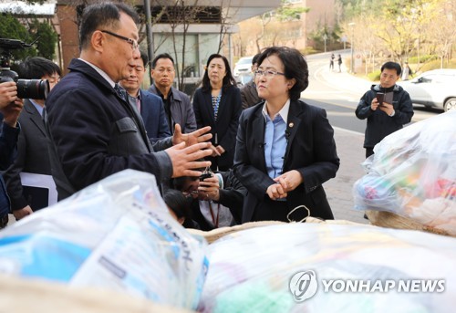 '재활용 대란' 엿새만에 겨우 봉합…"재활용 인식 전환 계기"