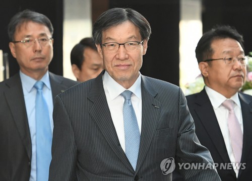 권오준 포스코 회장 "그런 것은 없었다"…외압설 부인