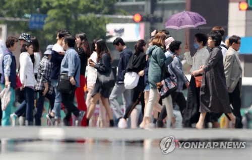 [날씨] 내일 한낮 '초여름' 더위…대구·강릉 낮 최고 30도