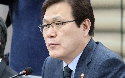 최종구 "노사 합의·GM 장기경영 의지 보고 정부 지원"