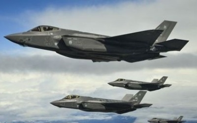 F-35 스텔스기 또 다시 '비용 논란'…미 국방부, 인수 거부