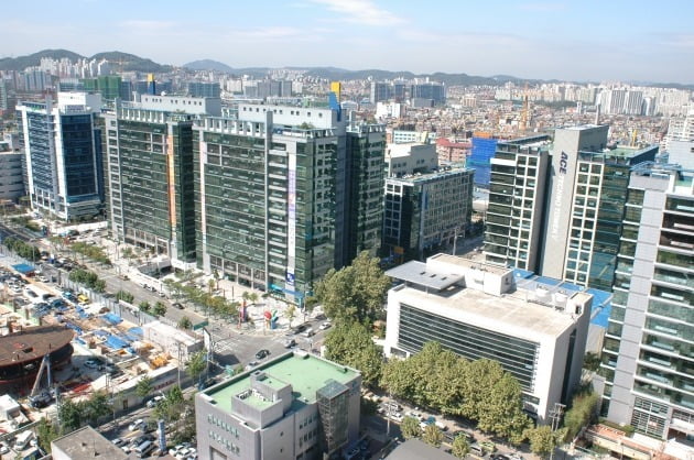 서울 가산동 지식산업센터 전경. 한경DB