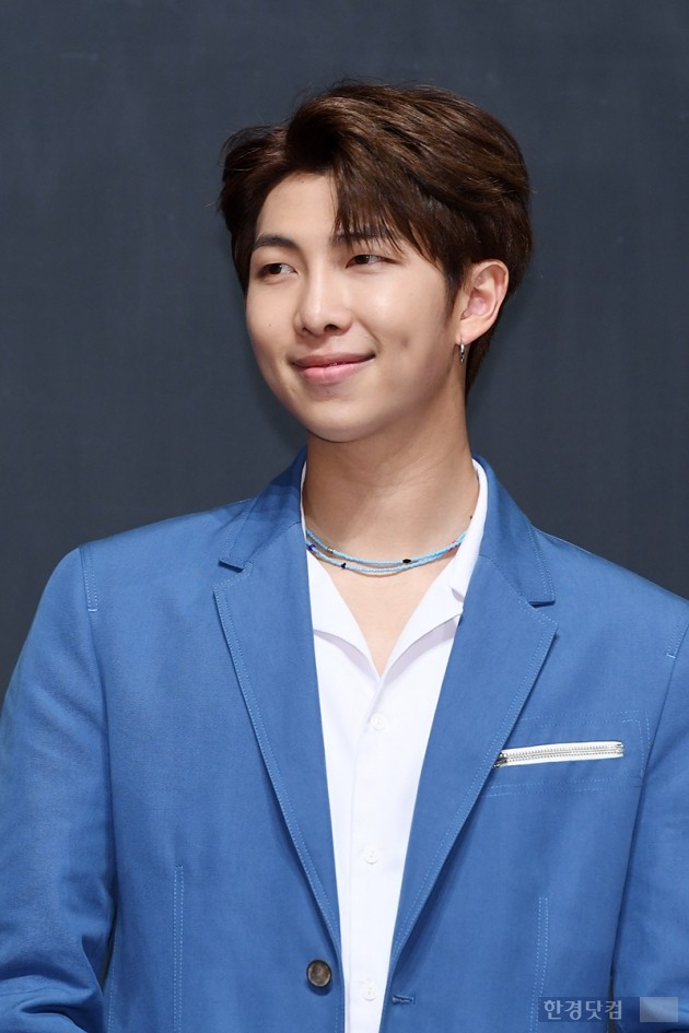 [포토] 방탄소년단 RM, '훈훈한 리더'