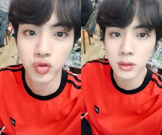 방탄소년단 진 (사진출처= 공식 트위터)