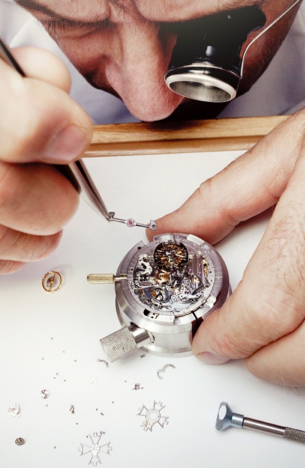 [명품의 향기] 장인과 함께한 '263년 역사'… 세계에서 가장 오래된 시계
