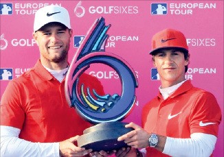 지난해 열린 첫 골프 식시스 대회 우승팀인 덴마크의 토비욘 올레센-루카스 브제레가르드팀. 