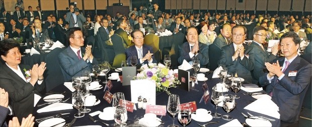 KLPGA 40주년 기념식… 공로상에 박세리