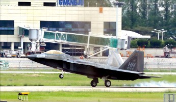 韓·美 연합 공중훈련… 이번에 F-22 스텔스 첫 참가