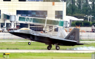 韓·美 연합 공중훈련… 이번에 F-22 스텔스 첫 참가