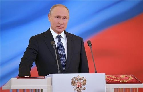 푸틴 러시아 대통령 4기 공식 취임… 2024년까지 6년 임기 시작