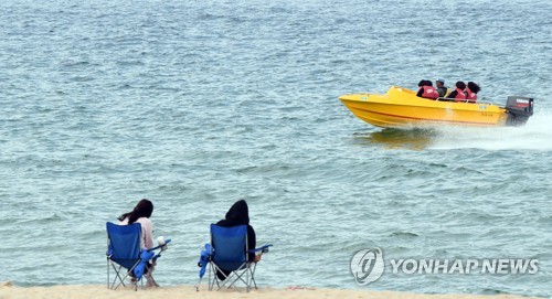 벌써 끓는 한반도… 영천 신령 33.6도 등 전국 곳곳 한여름 더위