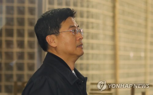 "우병우, 이석수 동향파악 관련 국정원 쪽에 협조 요청"