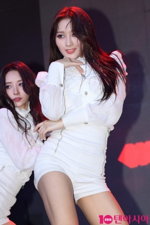 [TEN PHOTO] 드림캐쳐 시연 &#39;명품 섹시&#39;