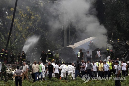 쿠바서 항공기 이륙 직후 추락…"100명 이상 사망·3명 생존"