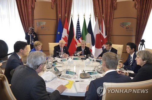 日-캐나다 총리 통화… "G7 정상회의서 북한문제 강한 메시지"