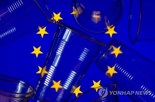EU, 2021년까지 1회용 빨대·식기 등 금지 추진
