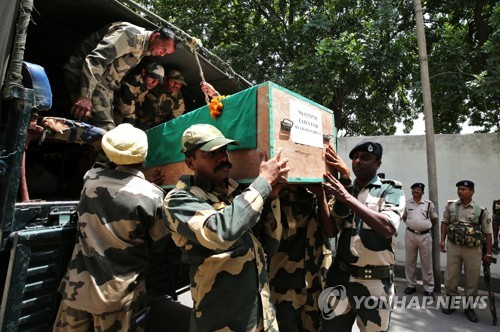 인도-파키스탄, 카슈미르 국경 교전으로 민간인 포함 9명 사망