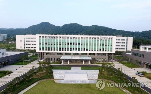 국방부, 수백억 예산 들여 軍골프장 신축… "법 위반 소지"