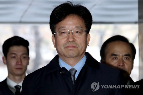 '사찰 입막음 관여' 김진모, 징역 5년 구형에 뒤늦은 후회