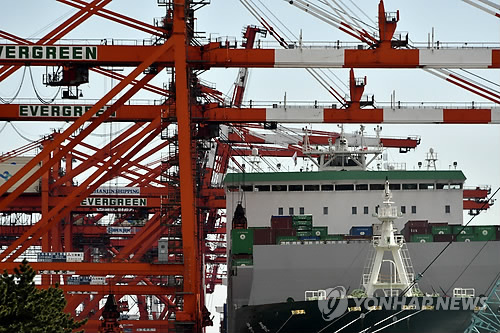 일본 4월 수출 7.8% 증가… 두 달째 무역흑자 지속