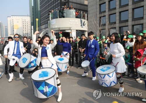 '서울로 7017' 개장 1년 1천만명 방문…주변상권에 기여